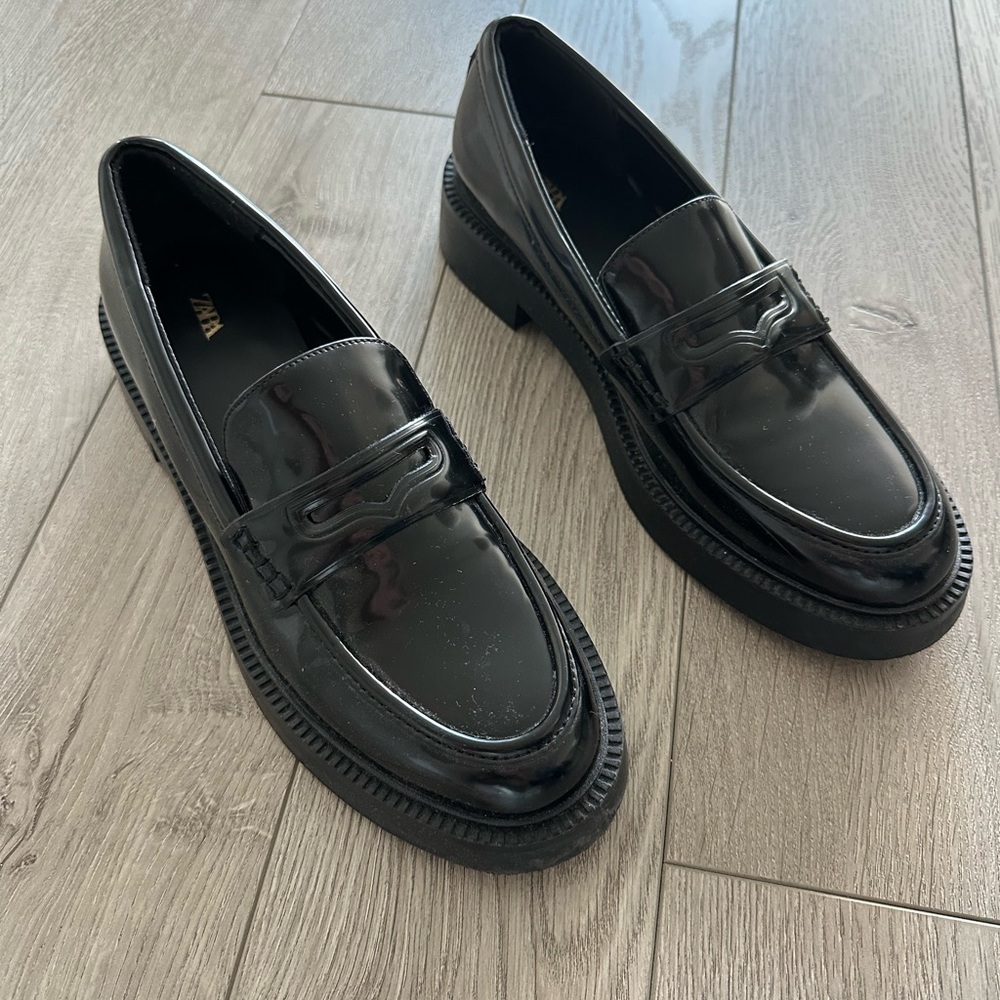 Zara Women Black Loafers
